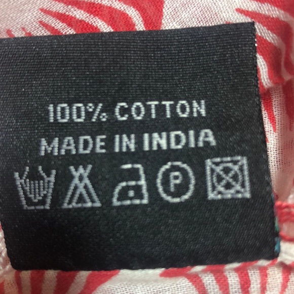 🧣 2 for $15 🧣 Red & White Scarf - Picture 5 of 5